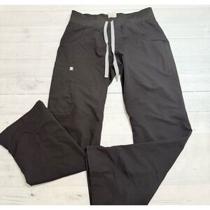 FIGS Women's Kade Cargo Scrub Pants black Technical Collection T21004 petite XS